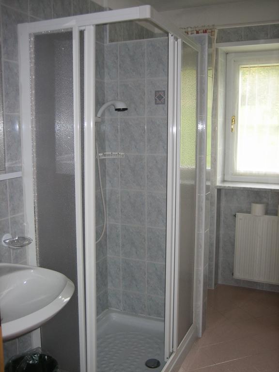 Garni Sonnegg Bed & Breakfast Petersberg Room photo
